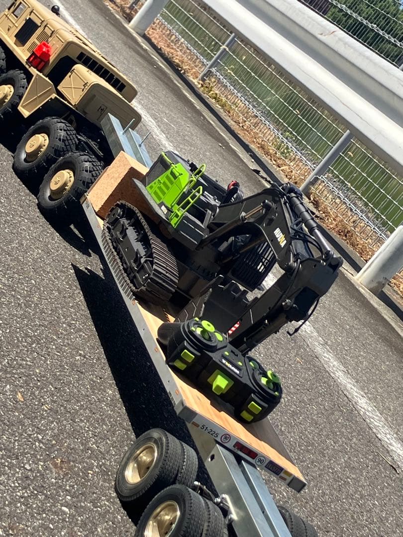 Huina 1953 ショベルカー