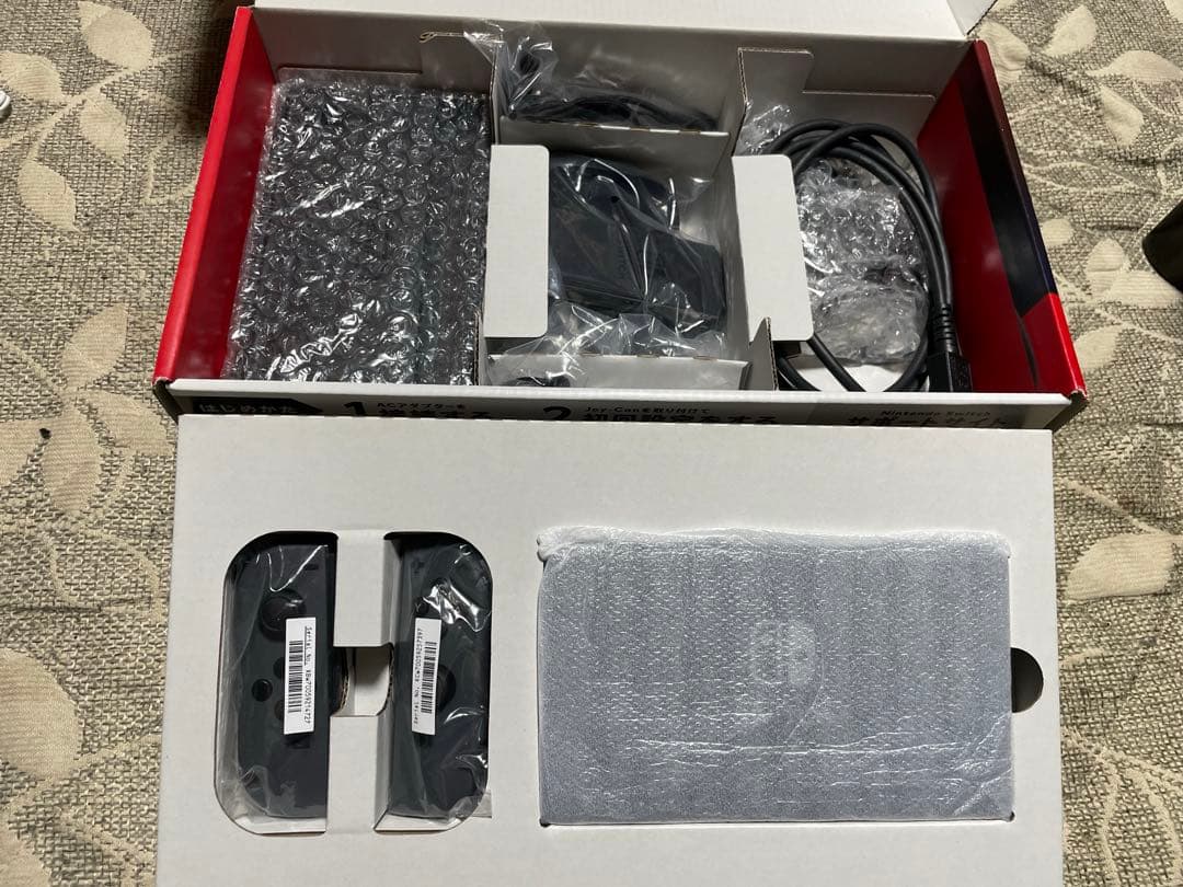 ニンテンドースイッチ　本体　グレー Nintendo Switch