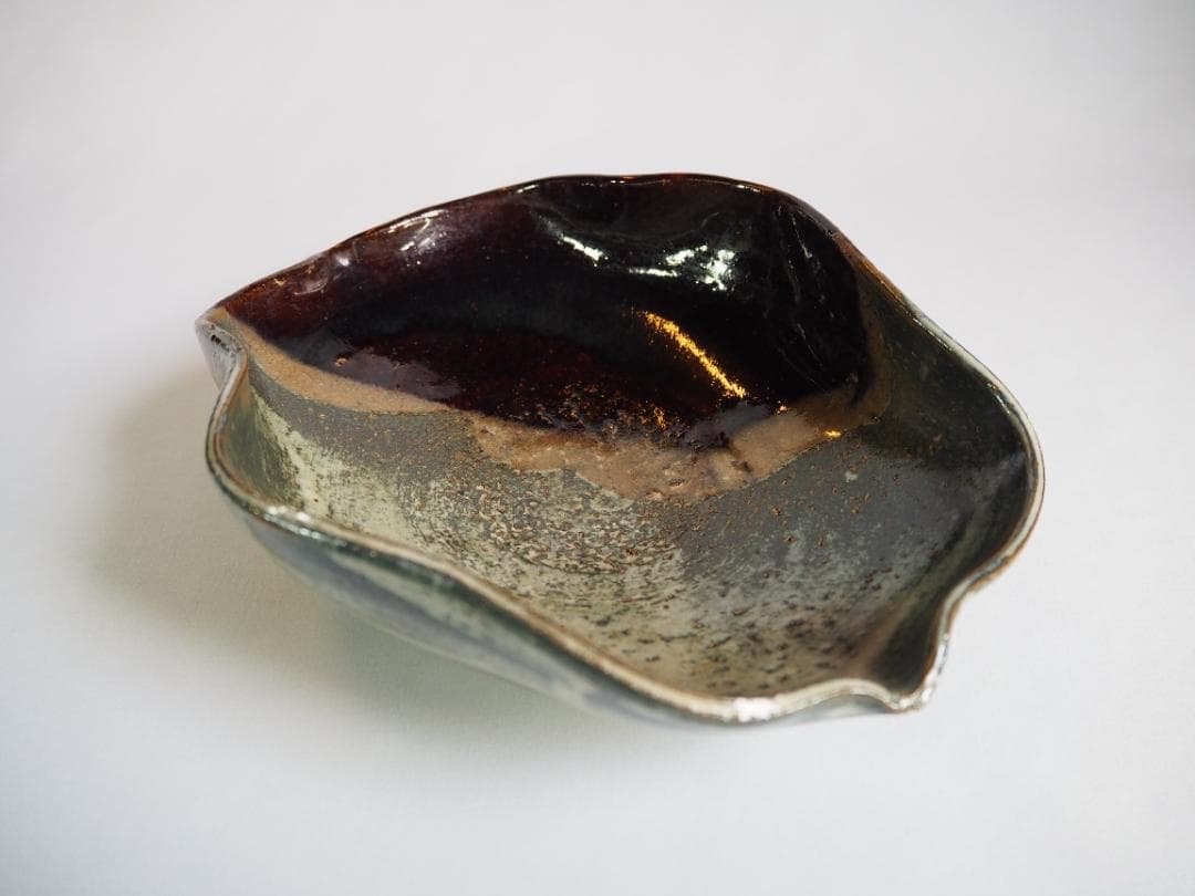 加藤十右衛門造『朝鮮唐津鉢』（共箱）