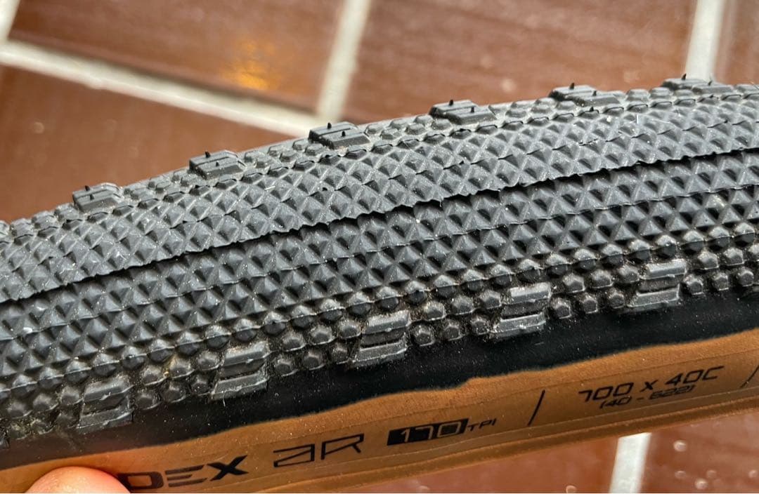 CADEX AR Tubelessタイヤ (TUBELESS READY) ２本