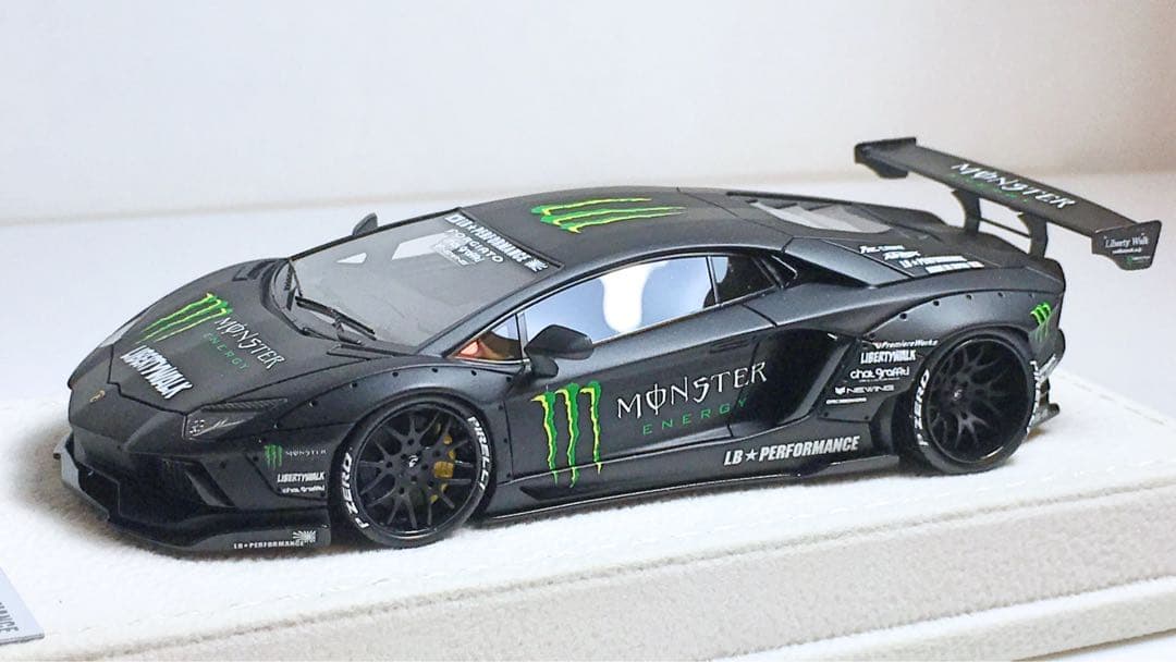 Fuelme 1/43 アヴェンタドール メイクアップ イグニッションモデル