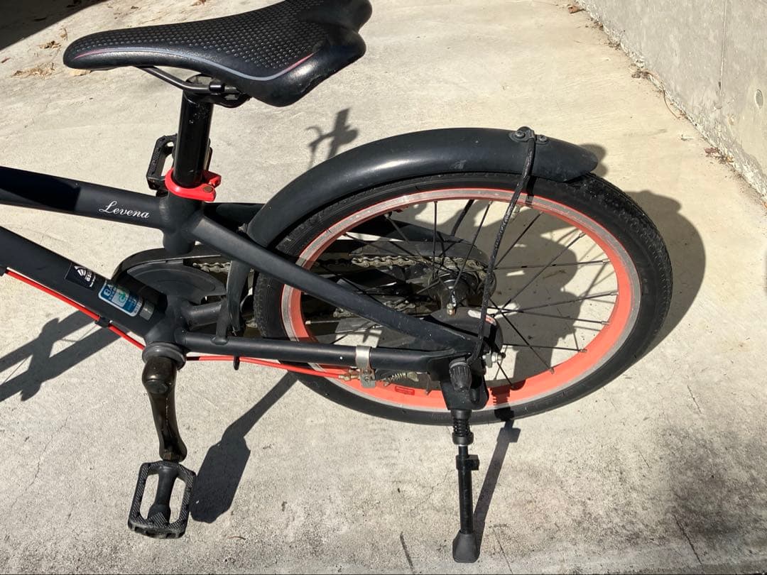 【奈良県生駒市】　子供用自転車　ブリヂストン　レベナ　黒　18インチ