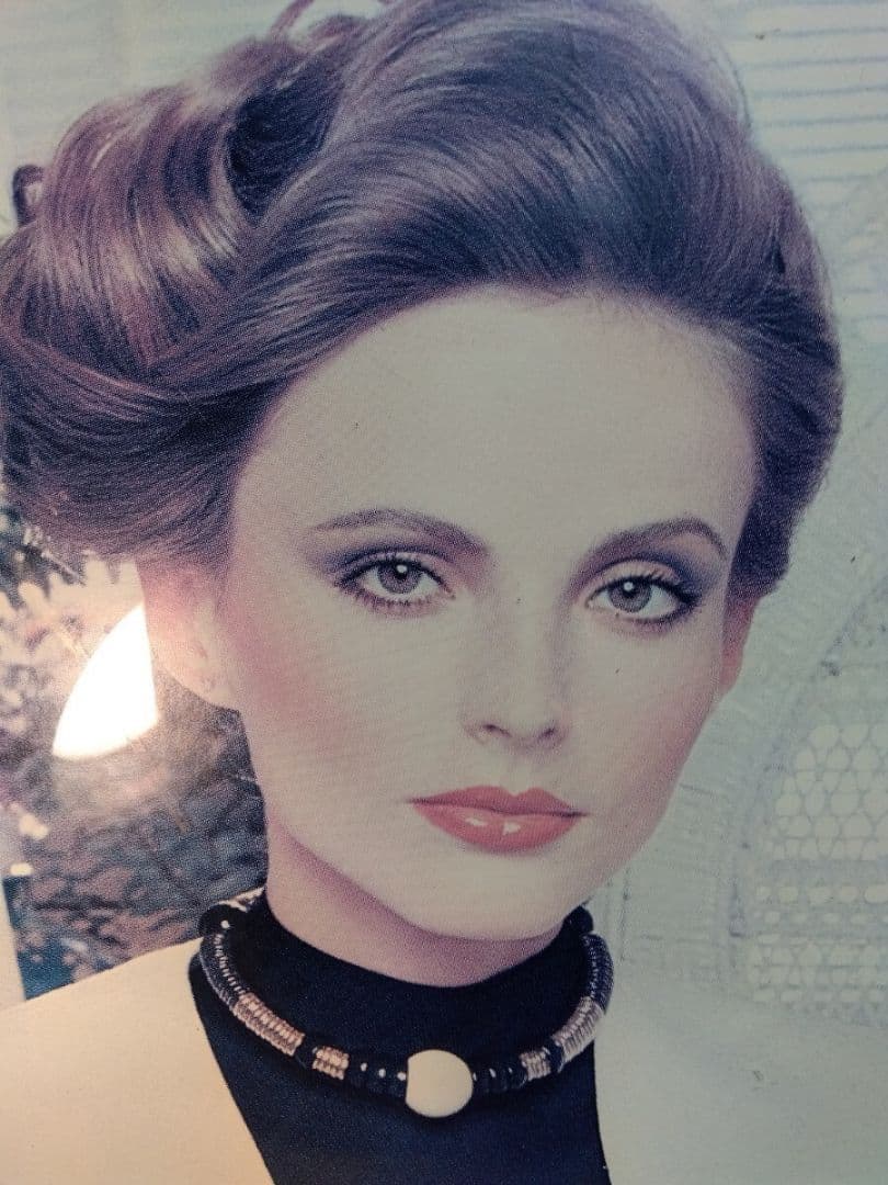 GEMINESSE by MAX FACTOR マックスファクター ポスター