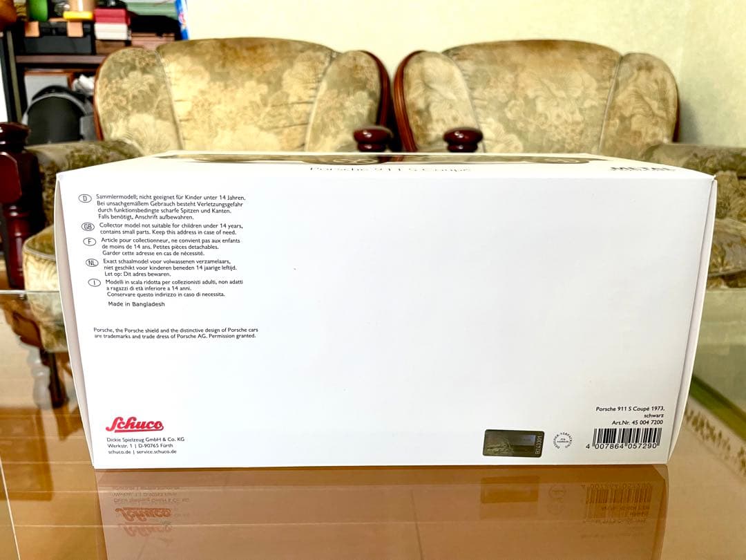 価格変更 1/18 シュコー ポルシェ911S クーペ1973ブラック 未展示品