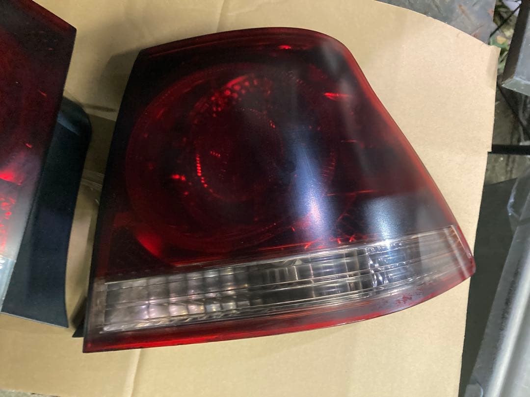 18系　後期　クラウンアスリート　テールランプ　点灯OK 左右　スモーク