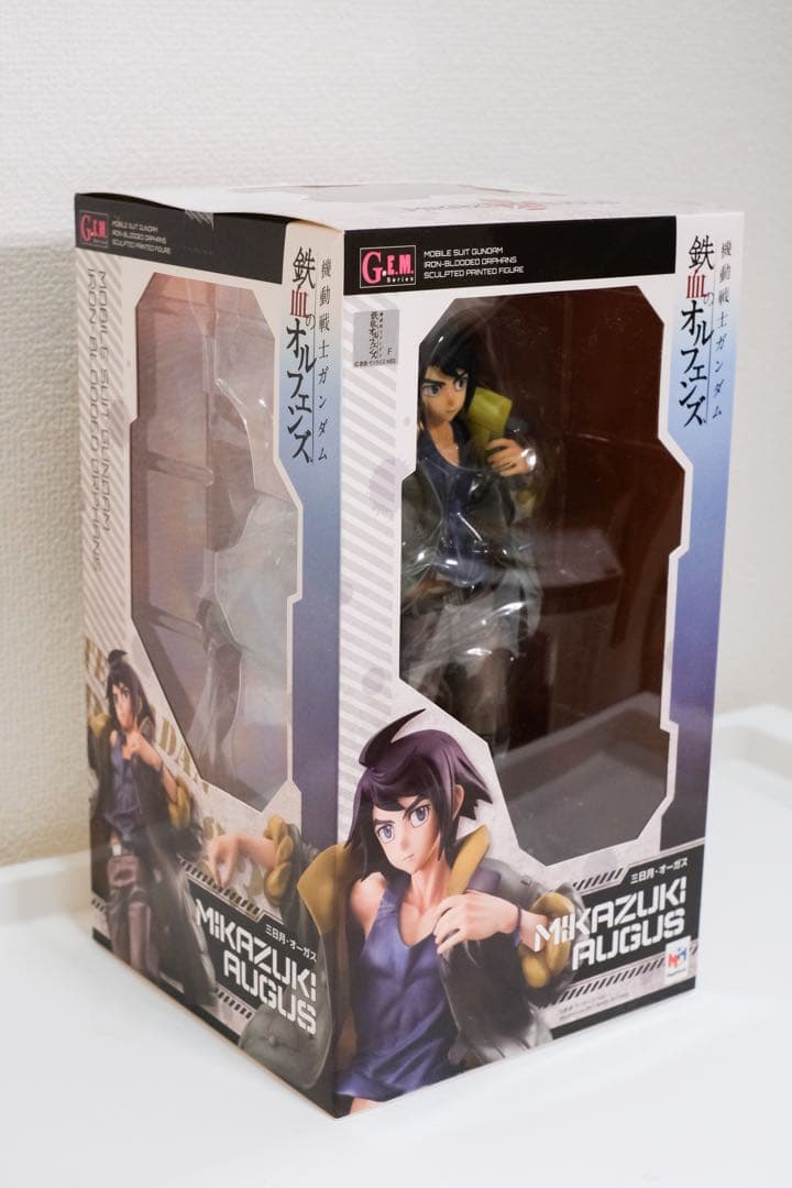 鉄血のオルフェンズ　三日月・オーガス　フィギュア