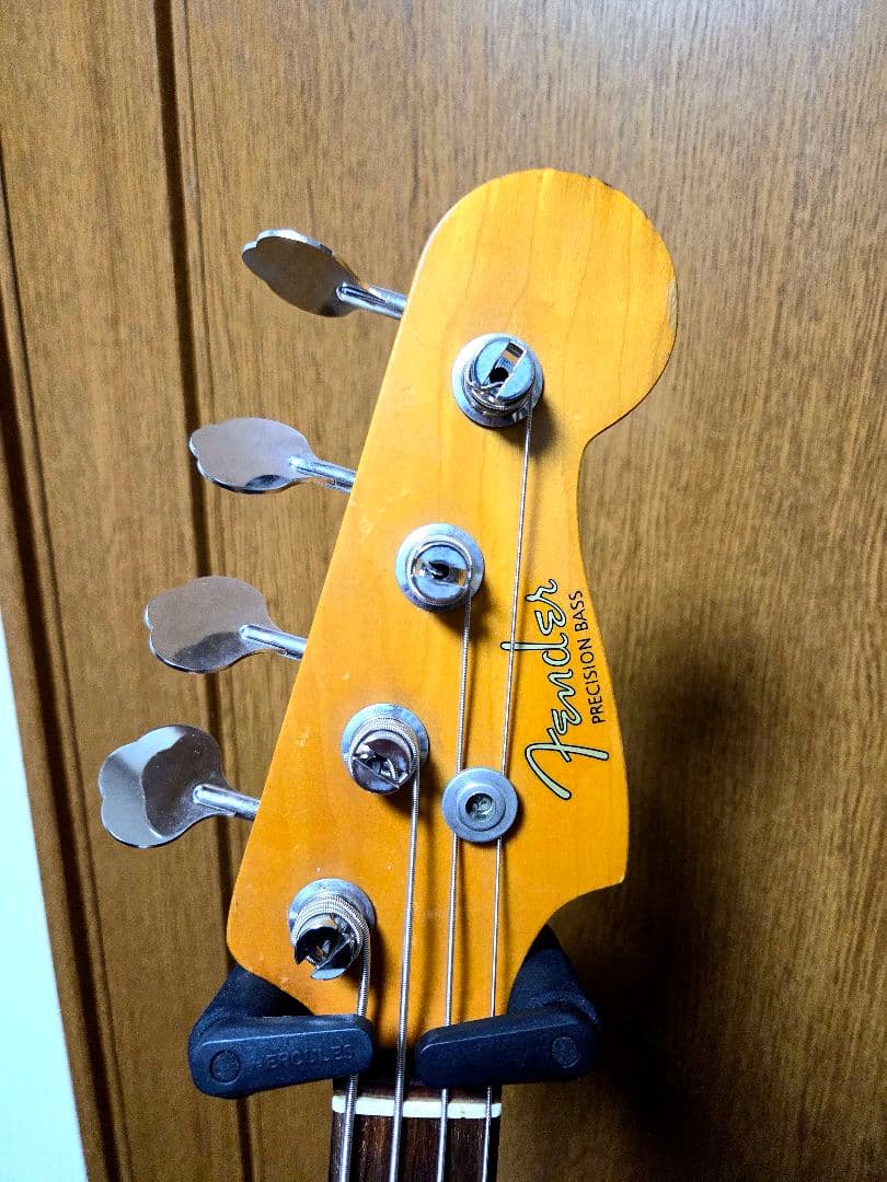 Fender Japan Eシリアル プレシジョンベース
