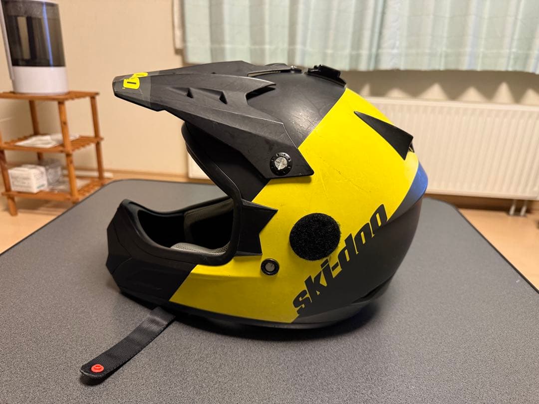 ski-dooヘルメット、熱線付きゴーグルセット
