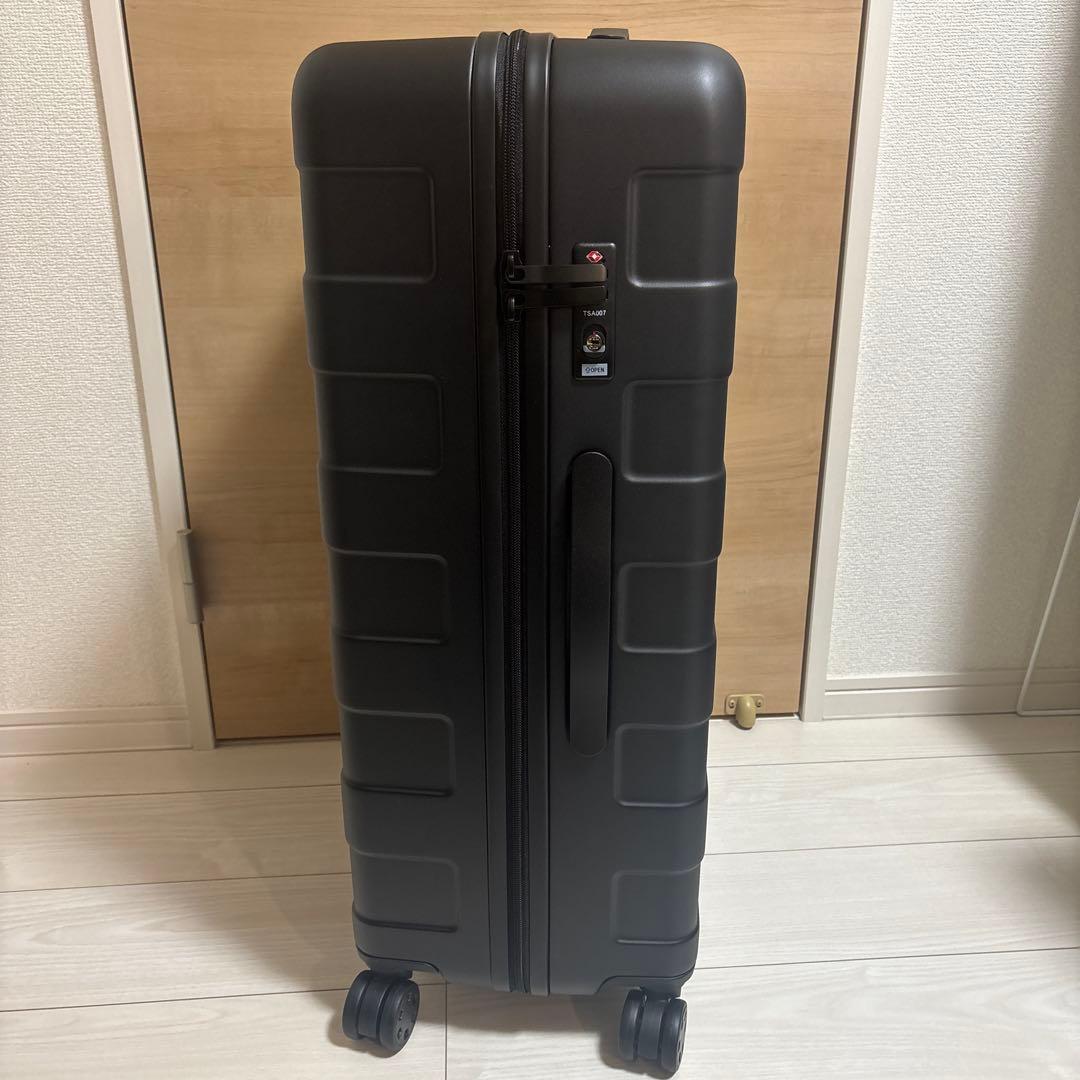 未使用　無印良品 バーを自由に調節できる ハードキャリーケース 75L