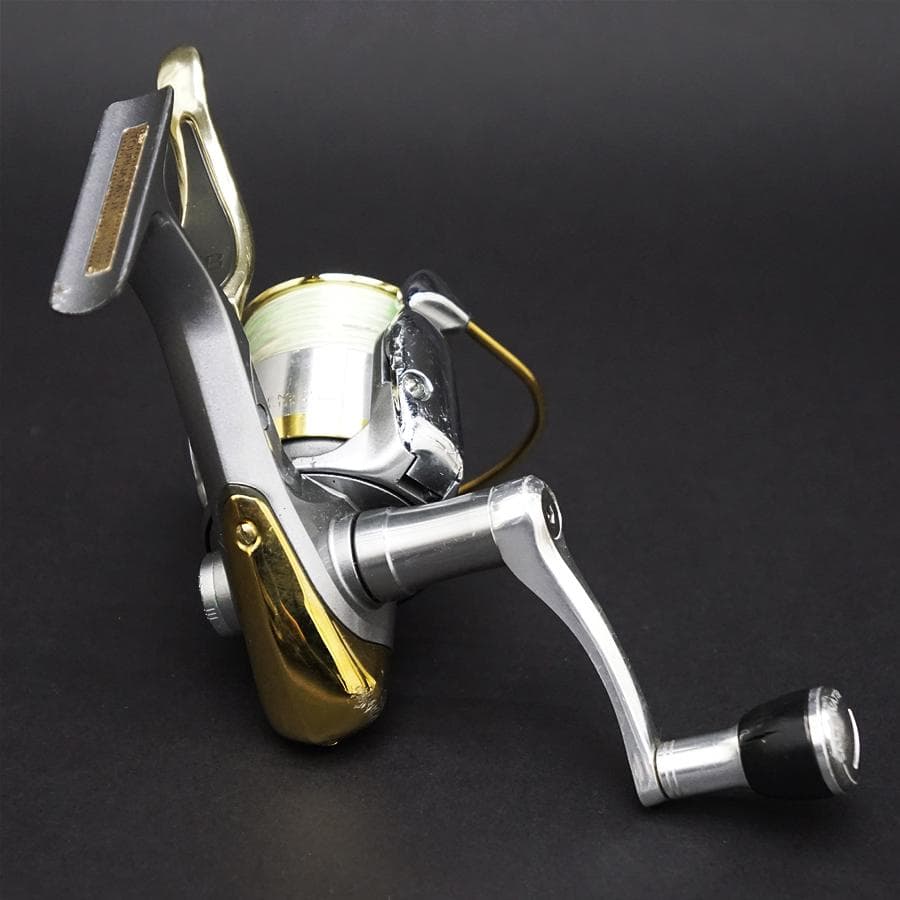 ダイワ DAIWA トーナメントX 2500LBA リール 釣具 レバー付