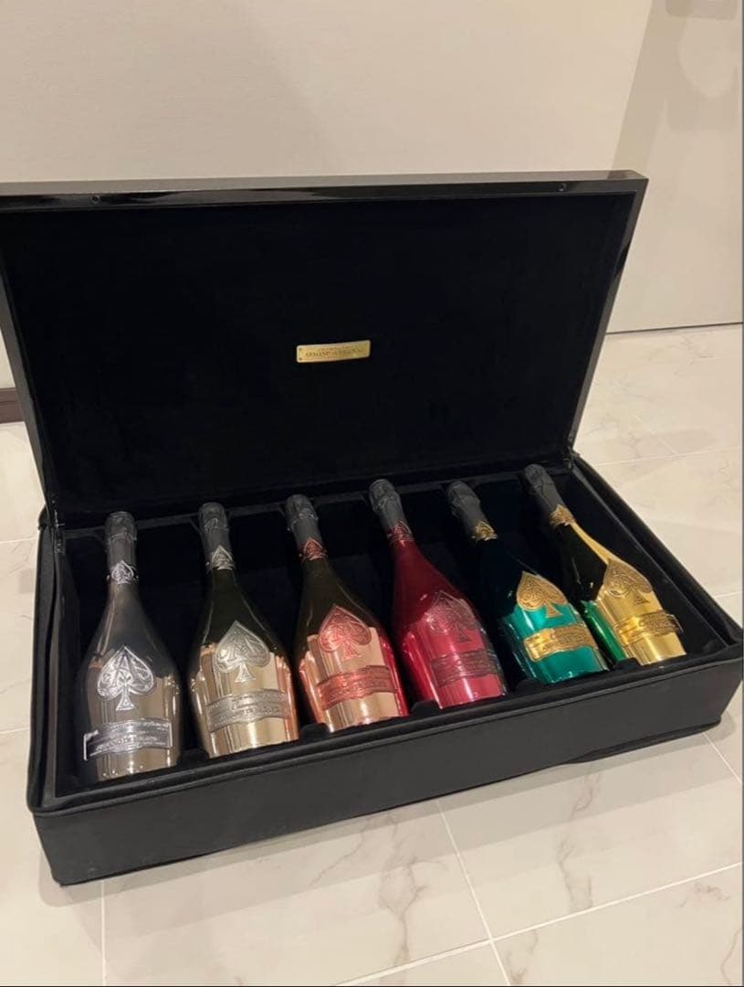 アルマンドブリニャック　ラ・コレクション（6本セット）アタッシュケース