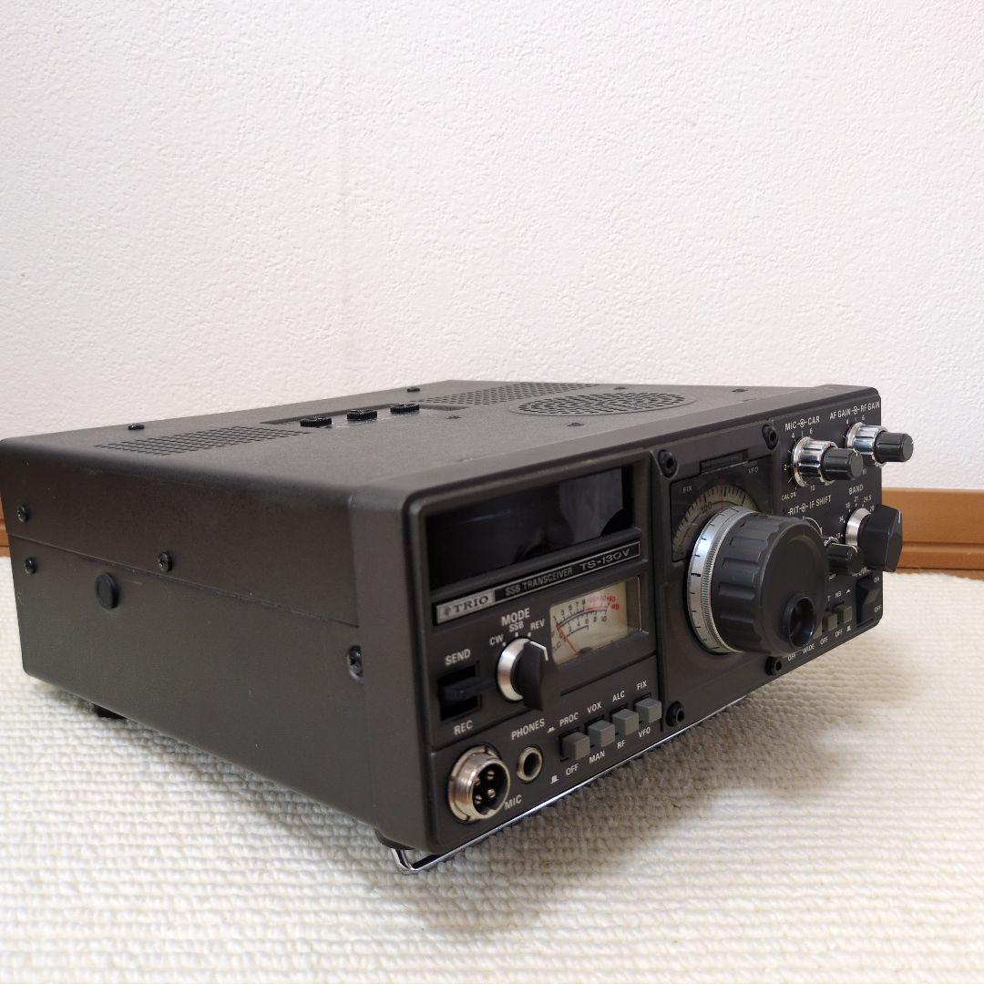 アマチュア無線機　ＴＳ-１３０Ｖ