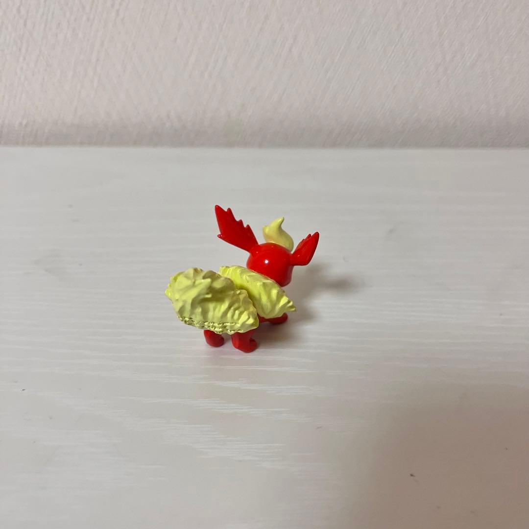 ブースター　フィギュア　ポケモン