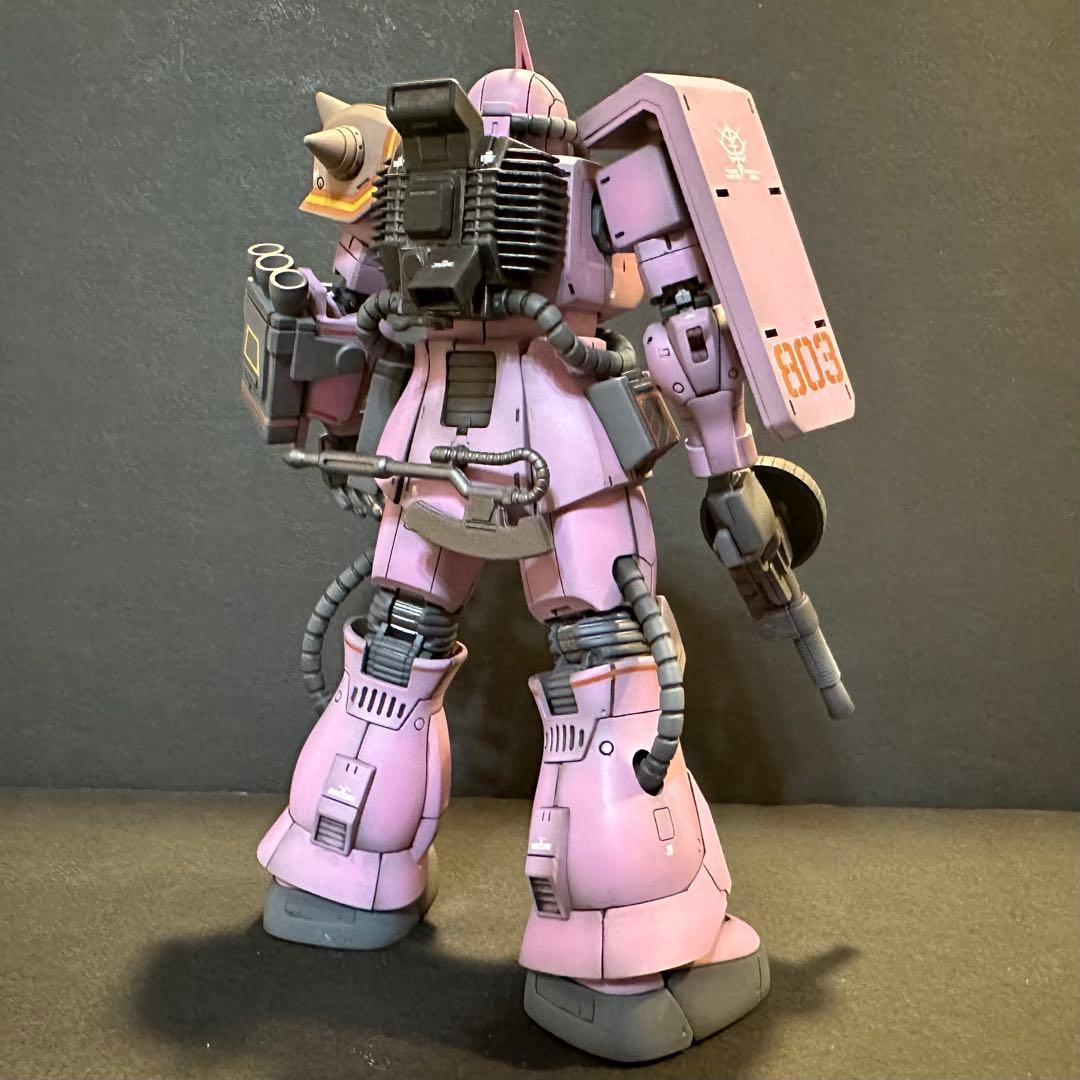 ＨＧ 1/144 ザク・デザートタイプ ピンクパンサー隊機 塗装済 完成品