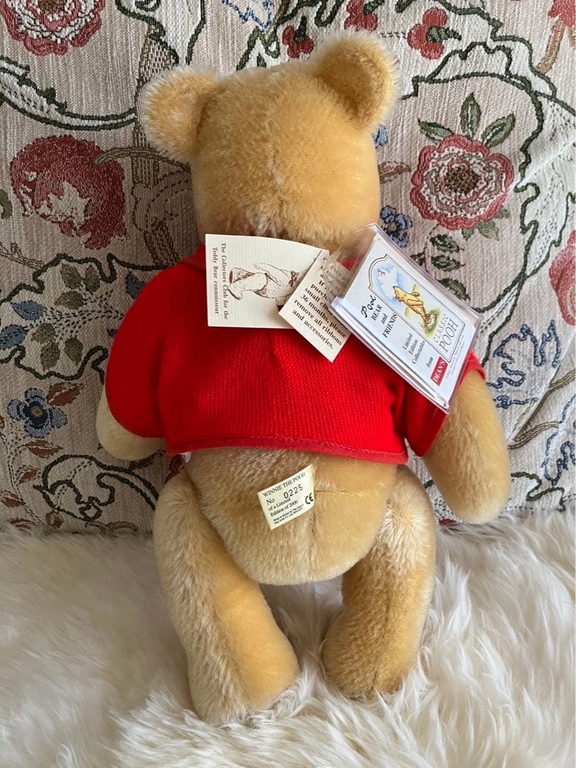 超レア　限定　英国製　ディズニー　ぷーさん　プーさん　クラシックプー　Pooh