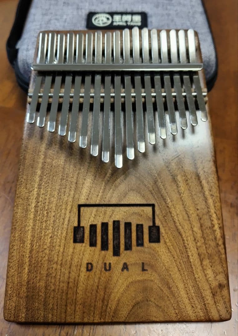 APRIL YANG DUAL D1カリンバ 17音　ウォルナット