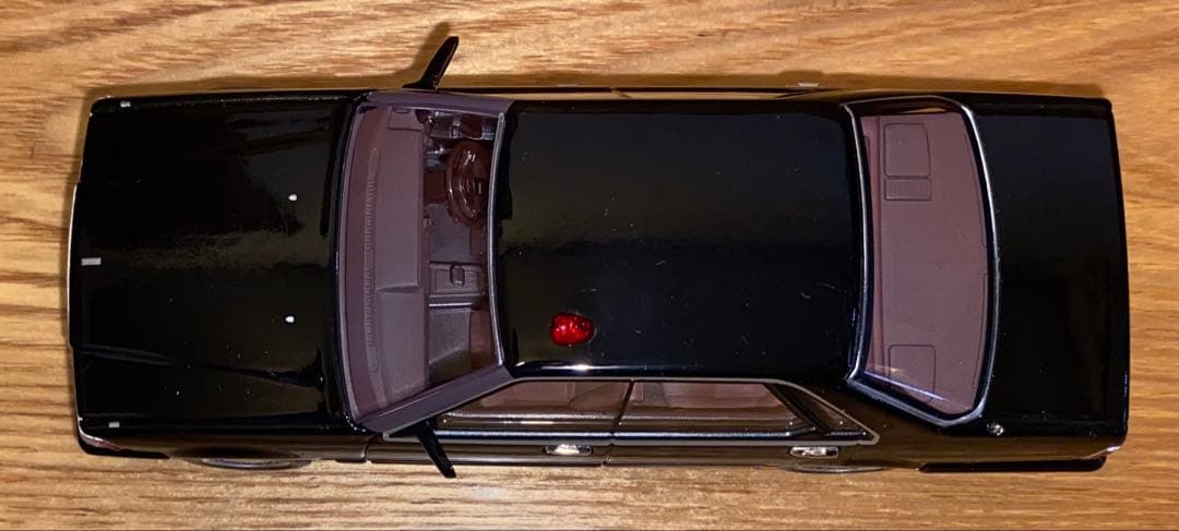 TOMYTEC 日産　グロリア パトカー 1/43