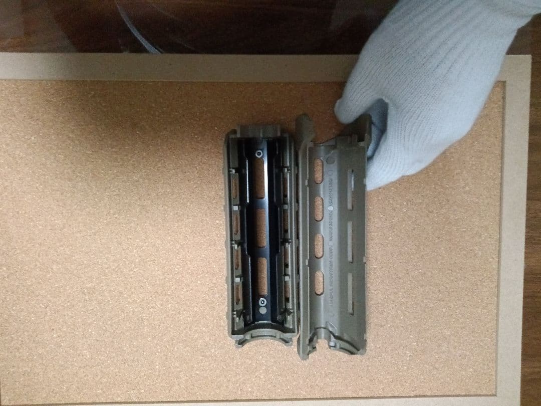 トイガン MOE M-LOK Hand Guard Carbine Length FDE