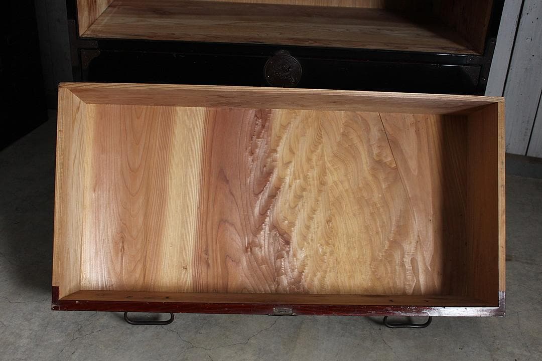 綺麗な丸金具庄内箪笥　3段　タンス　収納　古家具　古民家　時代家具