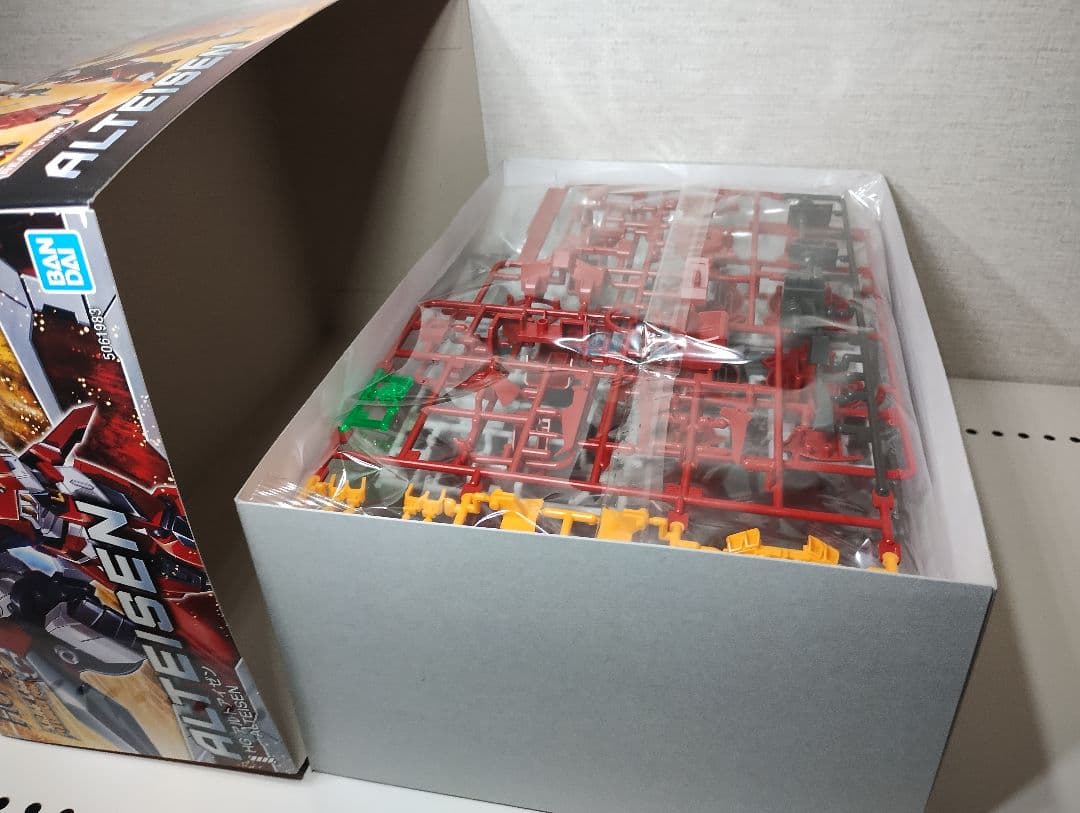 【新品】　バンダイ　スーパーロボット大戦　アルトアイゼン