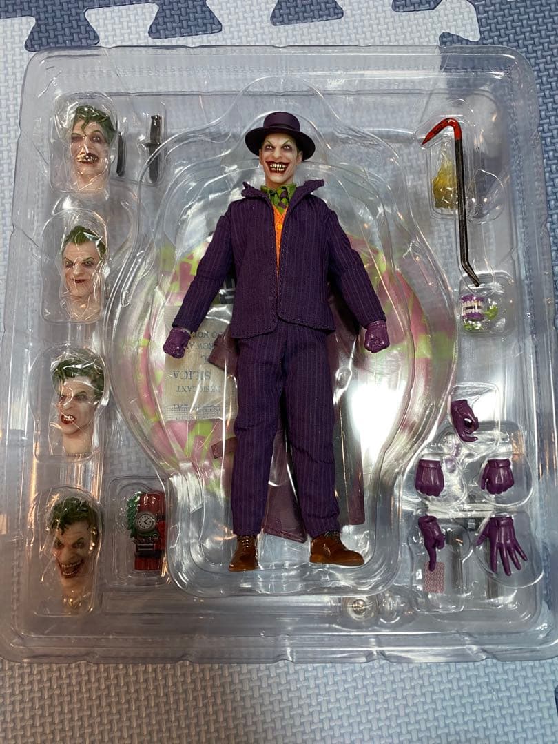 mezco バットマン　ジョーカー　デラックスエディション