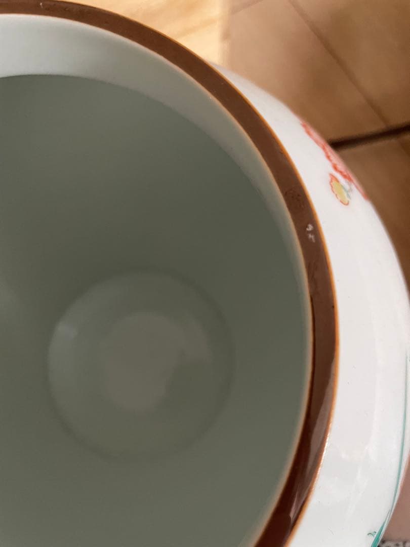 【骨董品】　人間国宝13代目柿右衛門　染錦壺