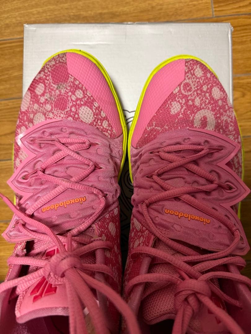 Nike Kyrie 5 “スポンジ・ボブ（パトリック）