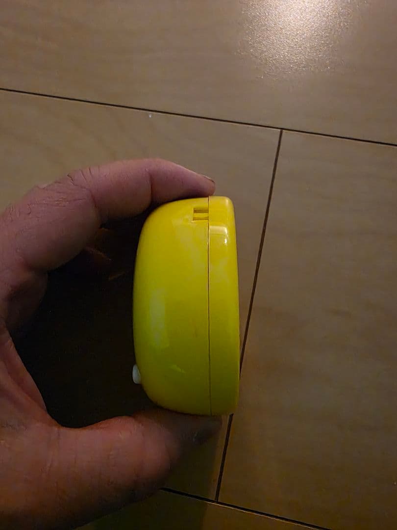 廃盤品 バンダイ　たまごっち　プラスカラー　イエロー