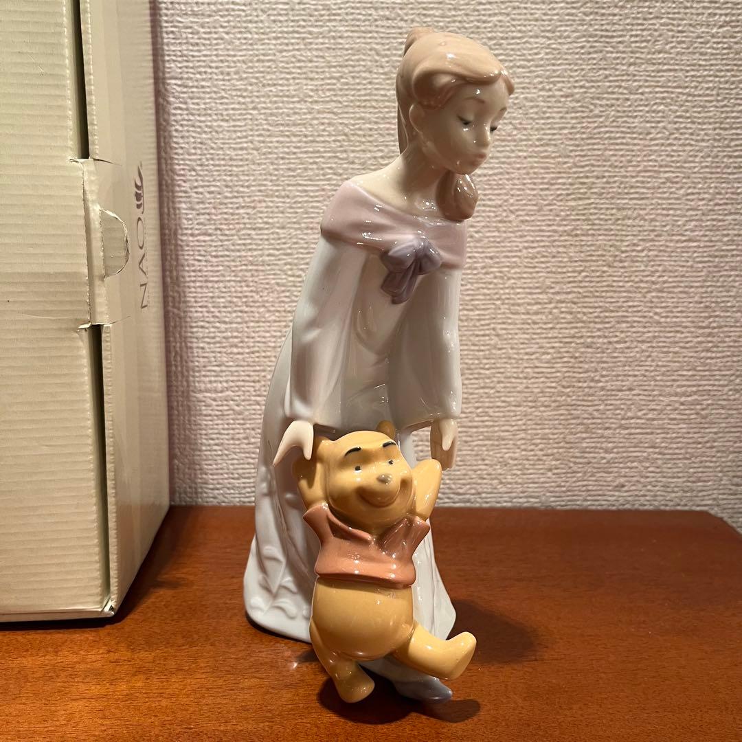 新品　未使用　くまのプーさん　リヤドロ　NAO 箱入り　人形　陶器　ディズニー