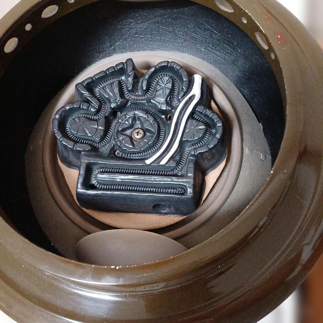 値下げ、鋳鉄製黒色茶釜 電気式、通電確認。