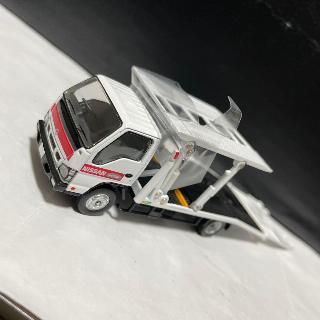 トミカ リミテッドヴィンテージ 日産　アトラス　花見台自動車　セフテーローダ