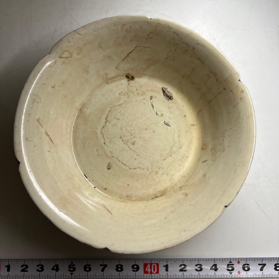 中国宋時代　白磁輪花鉢　口径13.7㎝　東Y8-0123☆2Fタサチ
