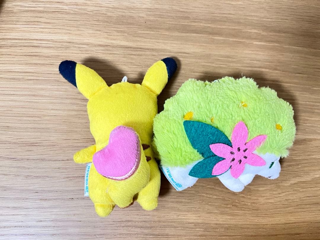 ポケモン　イッツデモ　シェイミ　ピカチュウ　マスコット　ぬいぐるみ【翌日発送】