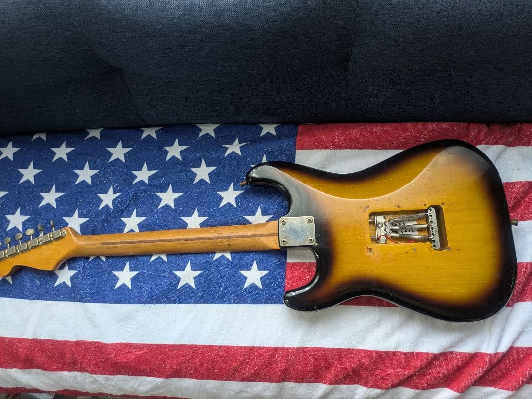 伝説の逸品　ヴィンテージ　トーカイ・ストラト