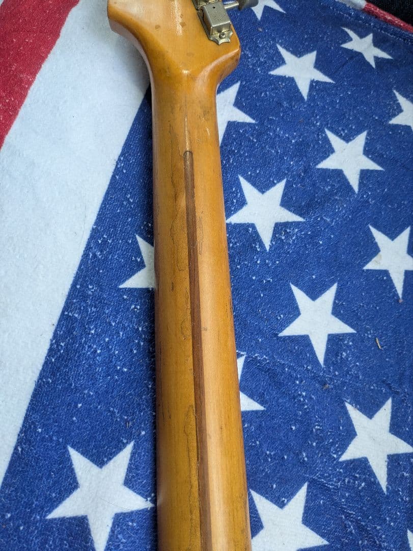 伝説の逸品　ヴィンテージ　トーカイ・ストラト