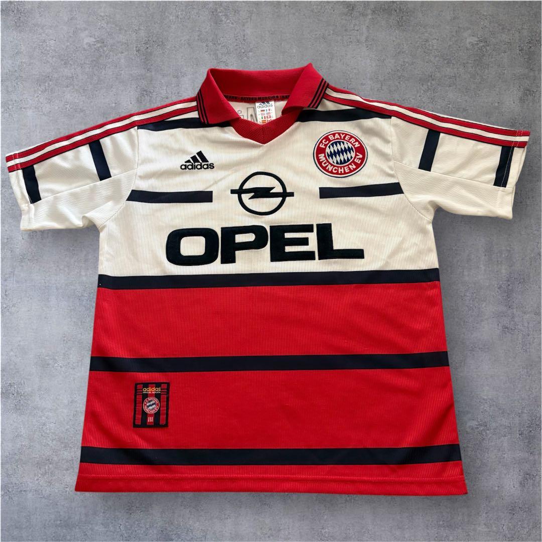 バイエルン　サッカーユニフォームadidas 90s ヴィンテージ　ユニセックス