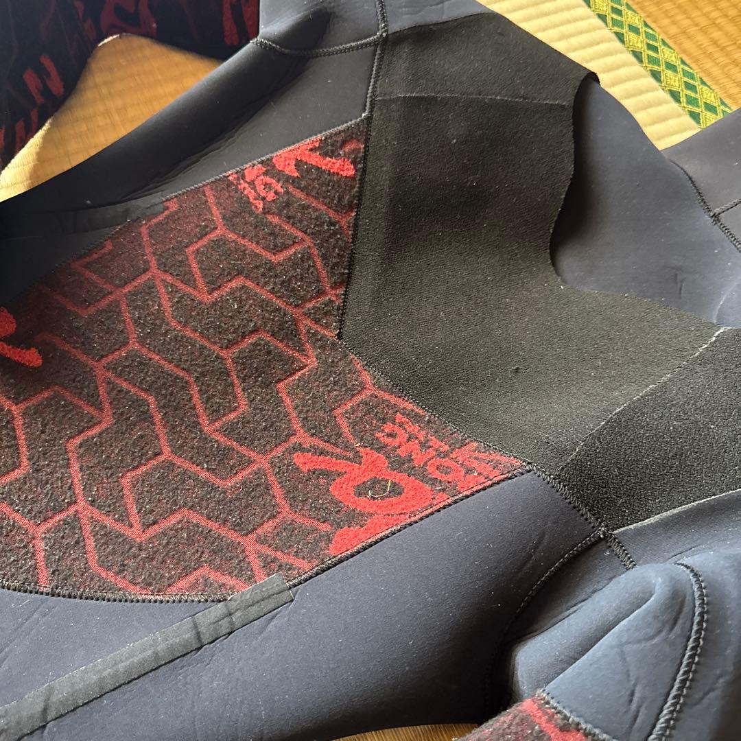 ヒ*デ様 【ビラボン】ウェットスーツ 長袖・長ズボン