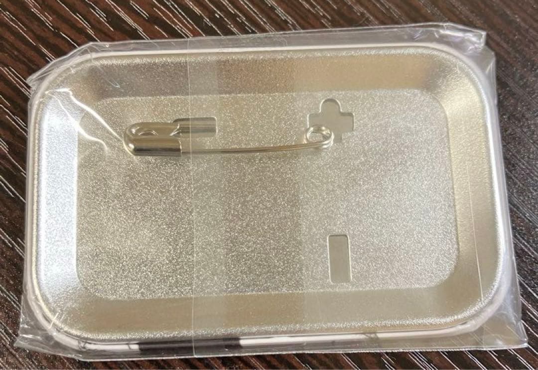 37 　ジャンプ 50周年 缶バッジ セガ・アドアーズ限定 幽遊白書 飛影