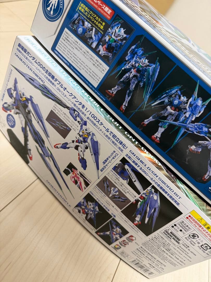 MGダブルオークアンタ、RGガンダムベース限定ダブルオークアンタフルセイバー