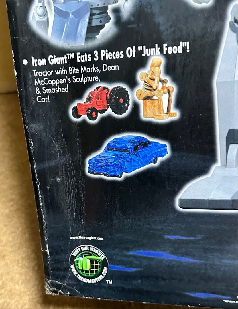 絶版　アイアン・ジャイアント ライト＆サウンド トーキング巨大フィギュア