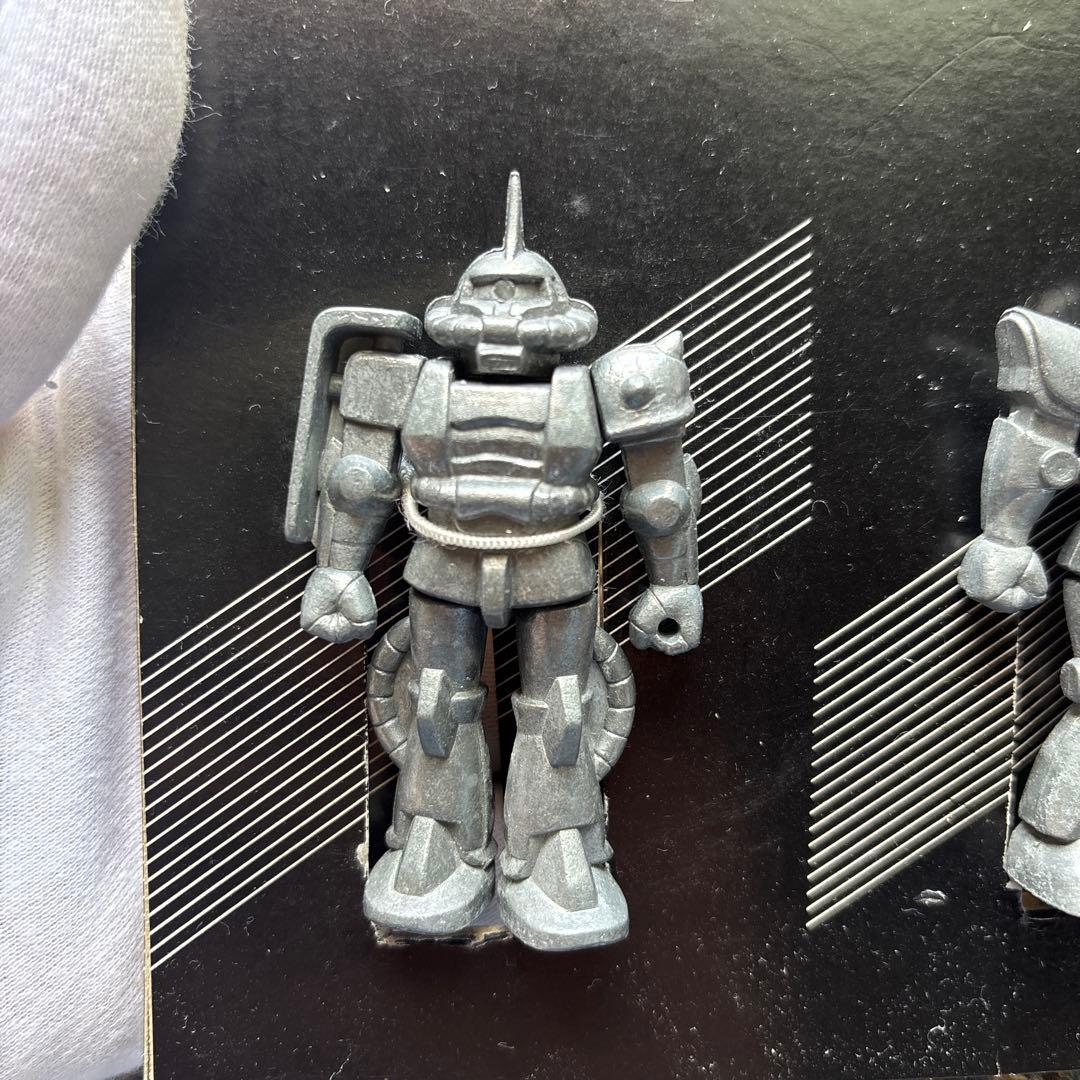 クローバー社　機動戦士ガンダム シャア専用ザク、ドム、ザクの 3体セット