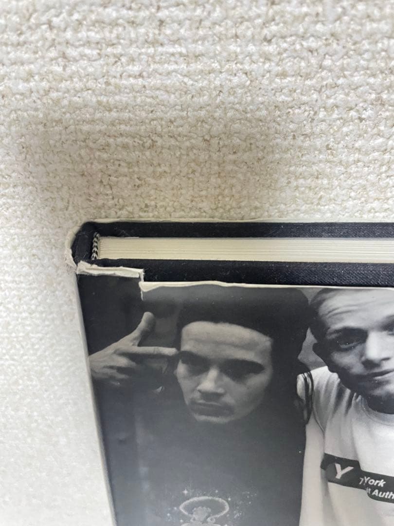 Ari Marcopoulos 写真集「OUT & ABOUT」　スケート