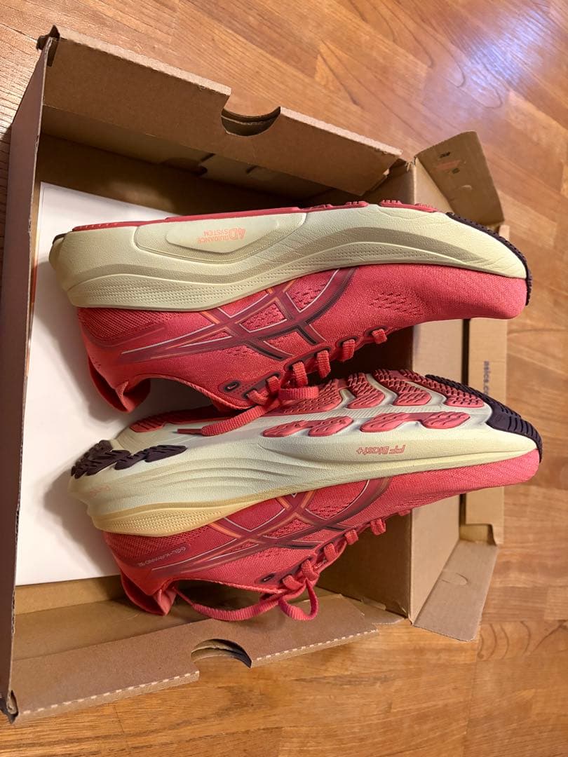 【美品】ASICS GEL-KAYANO 32 ゲルカヤノ25.5cm