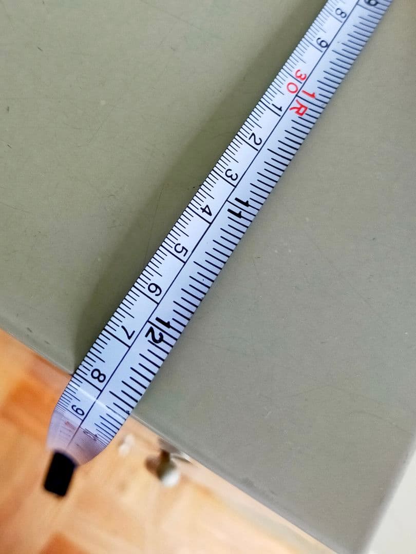 値下ライオン スチール書庫 ベース一体型 両開きキャビネット 中古　2個有り