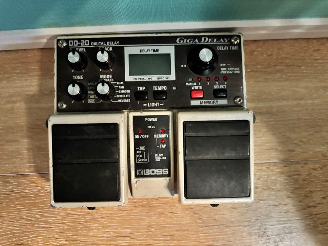 【動作確認済】BOSS DD-20 GIGA DELAY ディレイ ペダル