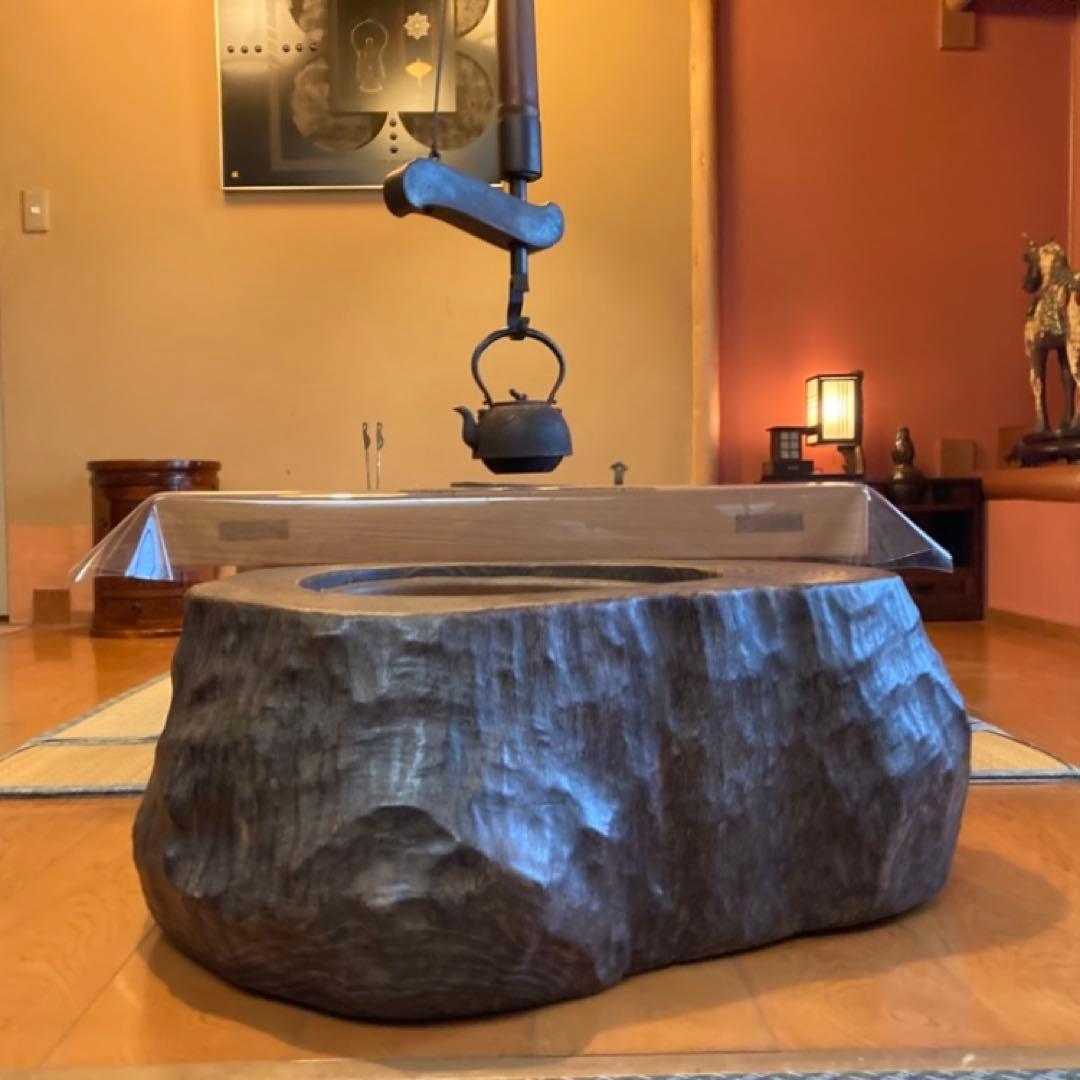 古い味のある火鉢 囲炉裏 座卓 木製 銅製 切り株 くり抜き 縁付 大型 レトロ