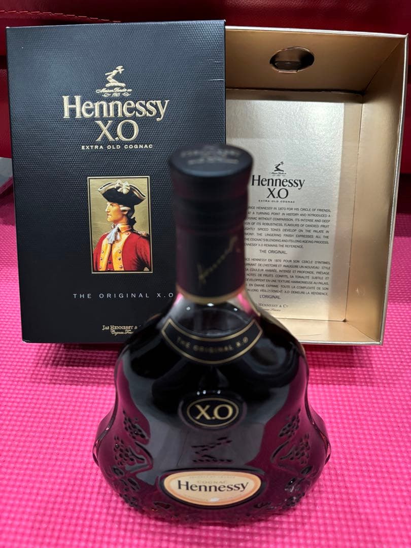 未開封 Hennessy ❣️クリアボトルXO 黒キャップ　ギフトボックス