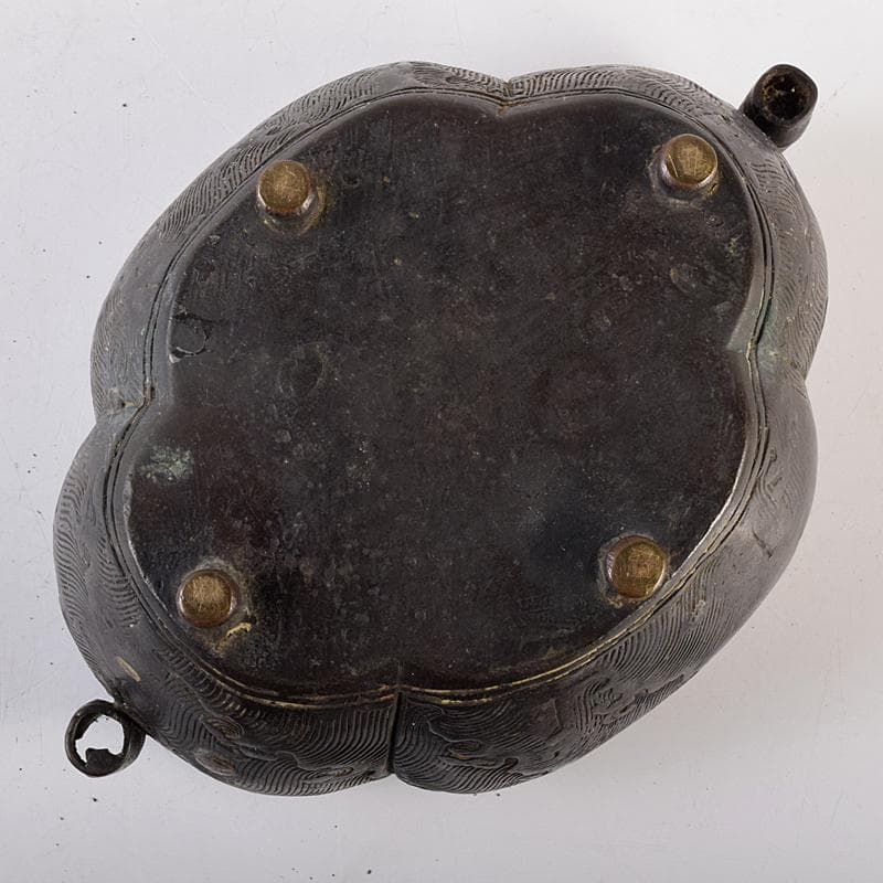 中国　古銅　波刻　木瓜形双耳香炉　M　R8837