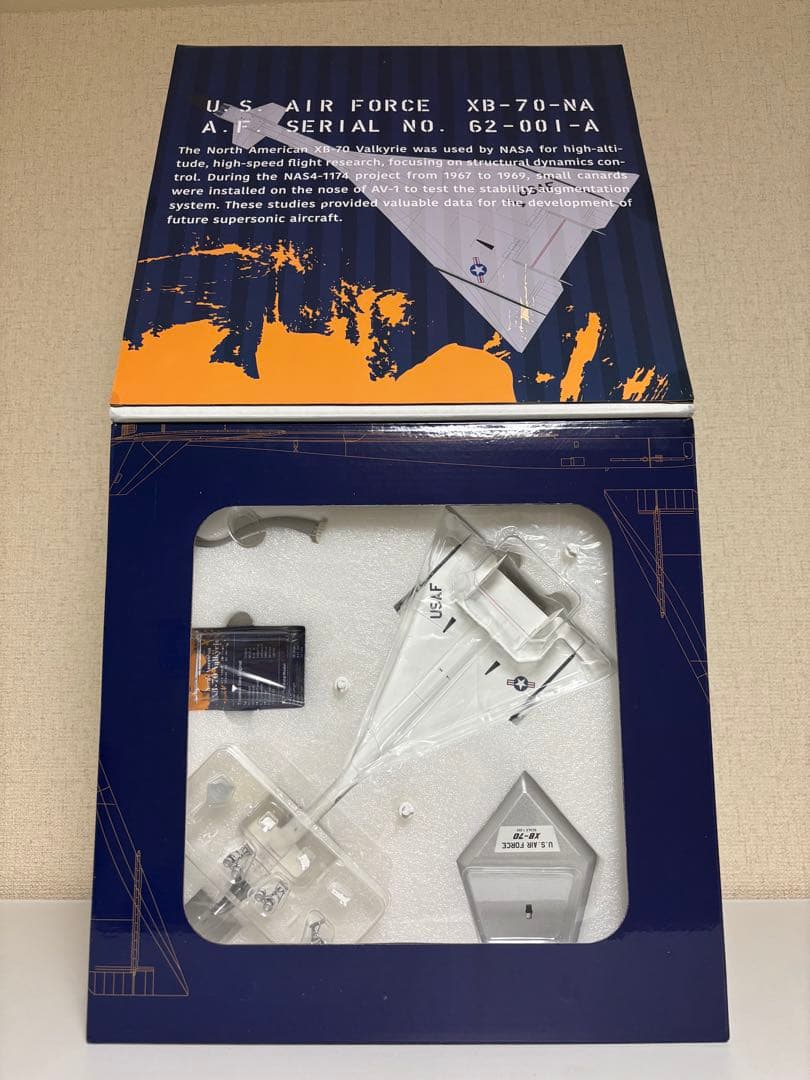 ハルチャン SQwings XB-70 1/200 NASA