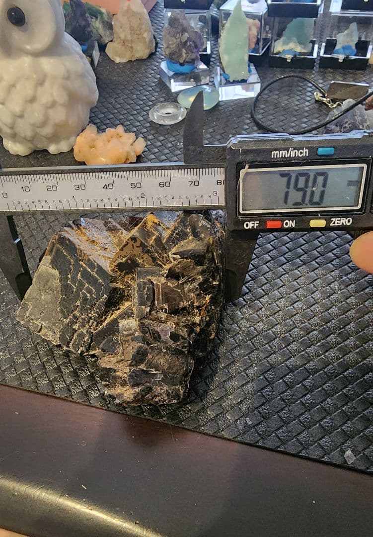 ブラックローズフローライト